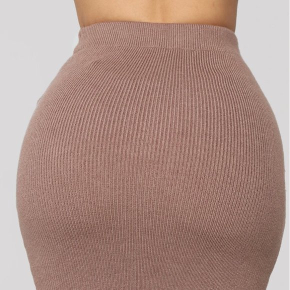 Fashion Nova Skirt - Picture 3 of 6